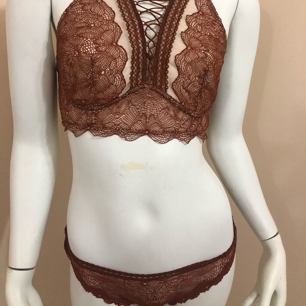 Victoria secret bralette/panty set -brown & cream